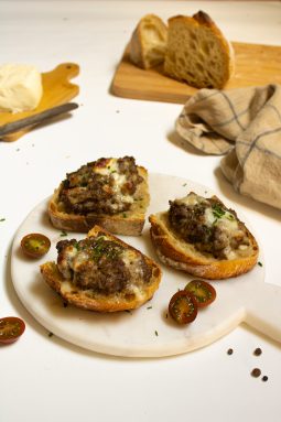 crostini maiale e stracchino