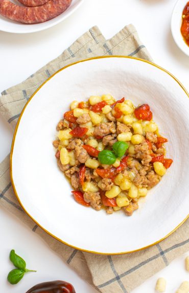 gnocchetti di patate salsiccia e peperoni